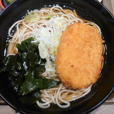 📻→ラジオ実況民(好きに略して🆗)
⚠️→規制時は@dokokano_infoで実況
🔗→インスタ等のリンクはURL欄へ
➕→主要なリンクと○○への行き方は拡張プロフに
📷→演者様ご本人の写真の転載🆗(詳細はURL欄)
🏷️→独自タグ #どこかのみたどこか