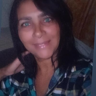 MariaRi72821892's profile picture. Não tenha como objetivo ser maior do que alguém, simplesmente deseje ser a melhor versão de si mesmo!!🤙🎭🤡