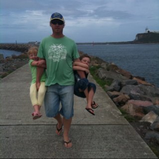 manda14f's profile picture. 