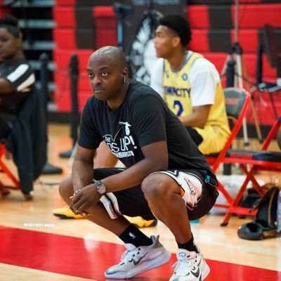 Founder, The Heads Up! Foundation 
Former D1/Pro🏀 Player/Coach;
Influencer; Advisor/Mentor; 
Certified Scout/Evaluator; Omega Psi Phi Fraternity Inc