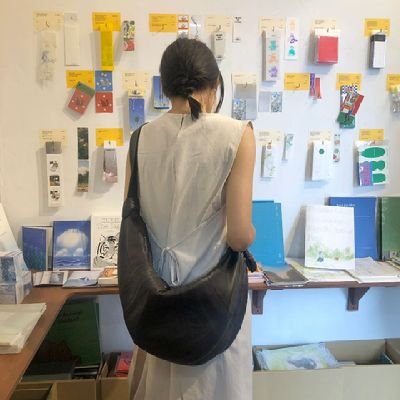 barneyvalll's profile picture. 