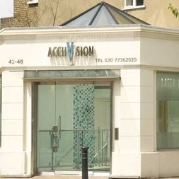 mrstarburst1's profile picture. I was operated on by Daryus Panthakey (non-medically qualified owner of AccuVision clinics) in 2006.