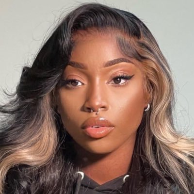 theythebaddest's profile picture. burner account for tweeting about reality shows. don’t be so serious. A Jana & Serena apologist.