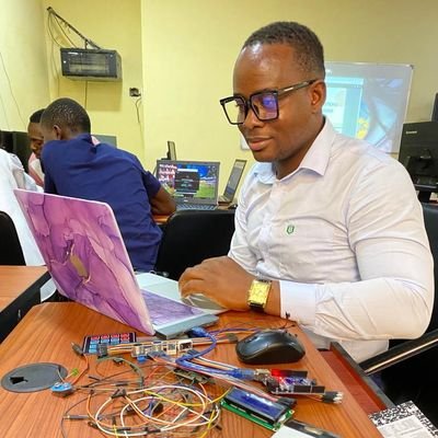 I am Boima
Web Developer, Draft Technician, Electrician, Microsoft office suit and Computer Networking.
