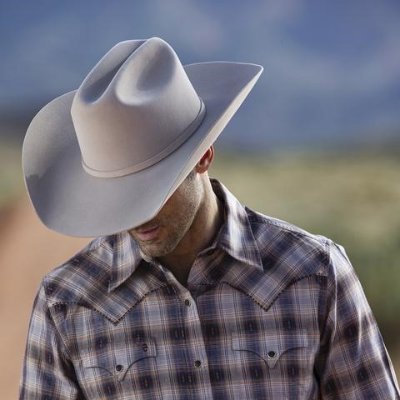 Always 'Right'. Midwest farmer, rancher & animal lover. In a relationship with God & the land. I loathe divisive half-true media & left-wing activist judges.