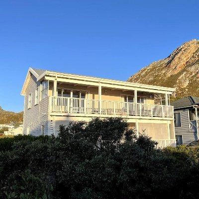 A Cape Cod-style family home in the picturesque village of Rooi-Els.