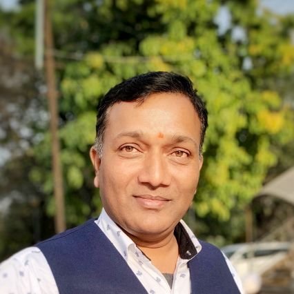 robinjaiswal13's profile picture. होइहि सोइ जो राम रचि राखा। 
को करि तर्क बढ़ावै साखा॥
भक्ति- श्री राम श्री हनुमान 🙏