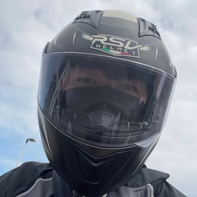 f0921105536's profile picture. 