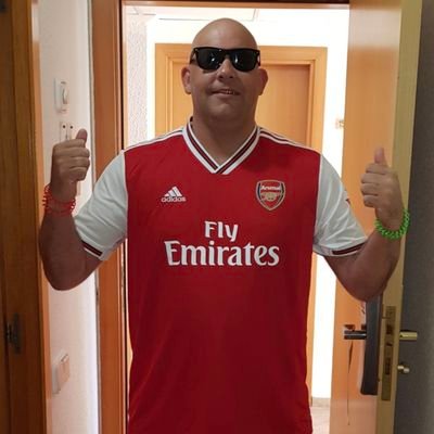 Passionate old school football lover! Unbiased Gooner!