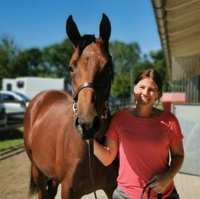 Racehorse breeder and owner, mum to a cool boy, love skiing, gardening