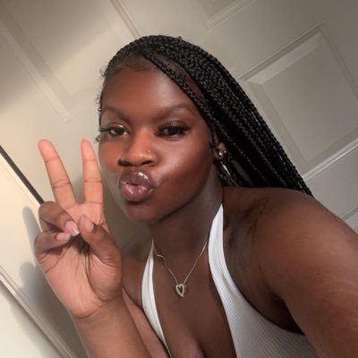 JamesMakiyah's profile picture. 