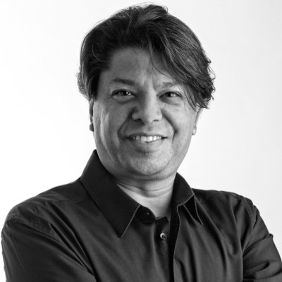 Apple de religión, publicista de profesión, creativo de nacimiento y regio por adopción.