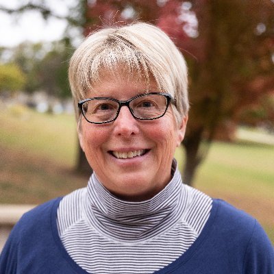 Robin_r2_Rivers's profile picture. Margaritas are Magical!