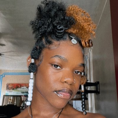 Real rapscallion 🫡| Go Bulldogs! #blm ꒱࿐♡ ˚.*ೃ ig: @stargirlki |Hairstylist 💇🏽♀️❤️🔥• Musician 🎤|⋆。゚☁︎。⋆。 ゚☾ ゚。⋆♡