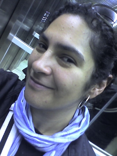 Fotógrafa, ambientalista, amante de la comida, enamorada del chocolate y del café y risueña, mmm de todo un poco...y de lo bueno todo jijiji