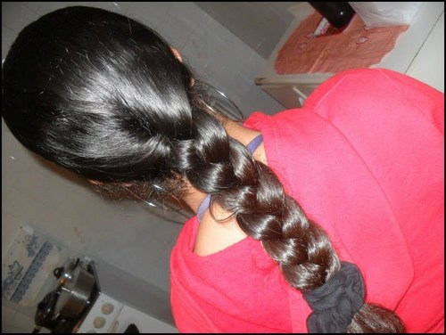 Boooom soou aquella menina supper humilde , Brincalhona , romatinca , estressada (as vezees ) e adoro me divertir . :)