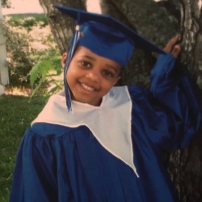 DevronRHarris's profile picture. go get some sunlight