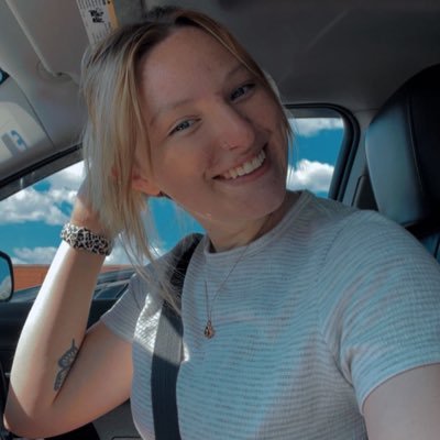 lex_brooke22's profile picture. Heidelberg ‘25 future educator 📚🤓