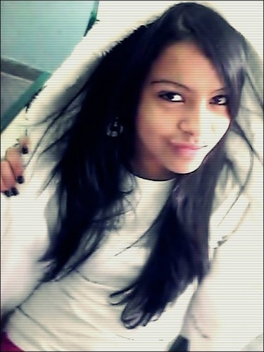 Se o meu sorriso mostrasse o fundo de minha alma muitas pessoas ao me verem sorrindo chorariam comigo.
