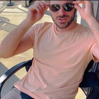 Stephanhauser7's profile picture. Y