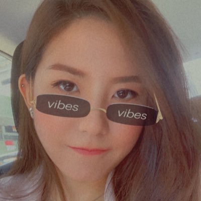 @BoAkwon stan since 2005, administrator and translator for @BoANOSS since 2008 | K-pop, symphonic metal, classical crossover, horror, and superheroes
