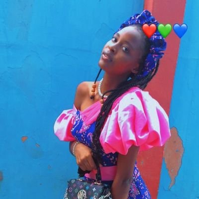 Supanova_eu's profile picture. ♉Gemini♉
🍨Foodie🍫
 ✨Hair Influencer✨
💃Aspiring Model💃
👩‍⚕️Anatomist👩‍⚕️
🎨Artist🎨
🌟Musical Star🌟
👗Fashion Designer👗