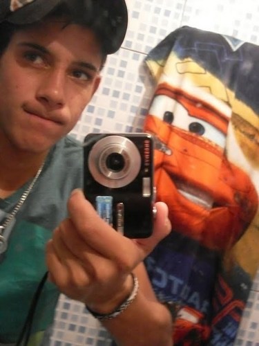 Guarde Seu sorriso Só Pra miim , Qe eu Te dou o Universo eeim Meu Olhaar ( ♫ ♫