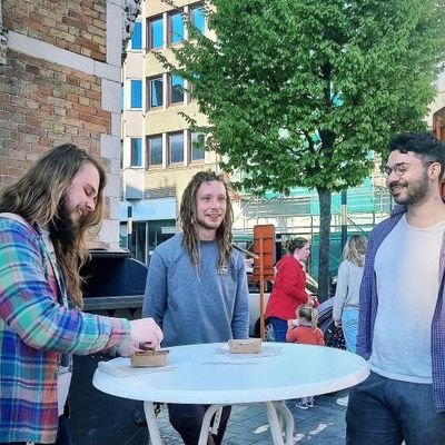 Vortexsh3dding's profile picture. Welcome to the internet