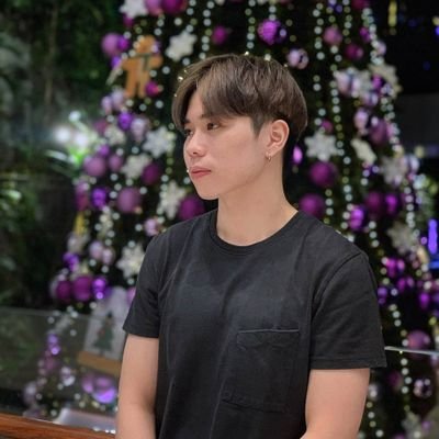 moxiefy_'s profile picture. former csgo brofessional