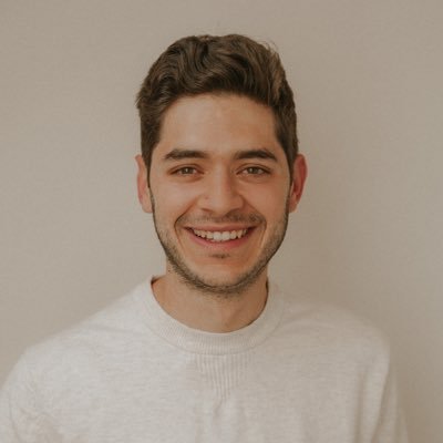 Curioso por naturaleza. Hablo del futuro.
Me gusta comer bien, enseñar a cocinar y hablar sobre el futuro en un podcast, ah, fui finalista de @Masterchef_es