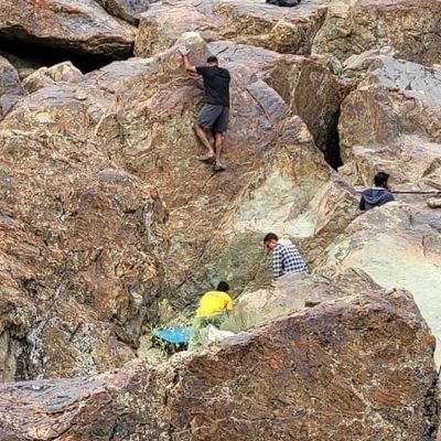 Proud Indian. investments/mutual funds. wannabe athlete. chairman/father emeritus of 2 beautiful micro caps. hoping they will grow up to wonderful blue chips.