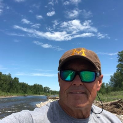 A guy that loves life and looks to enjoy each day! I love my family and my special family of friends! I love the outdoors!