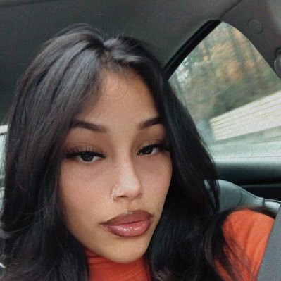 seniiyah's profile picture. 🇵🇷🇻🇮