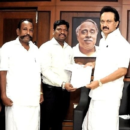 SMK_PARTY's profile picture. எர்ணாவூர் S. ஜெயராஜ்
நிறுவனர் - தலைவர்

சிறுபான்மை மக்கள் கட்சி

ஜெயா சாரிடபிள் டிரஸ்ட்