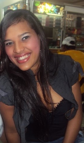 ' Idéias insanas, pensamentos complexos, sentimentos fortes. Ame sempre!
