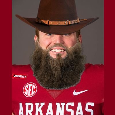 HogBoi_08's profile picture. I'm just here to criticize ESPN commentary