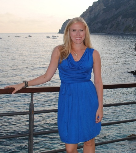 AmandaMShare's profile picture. Wife, runner, marathoner, world traveler, chocolate lover