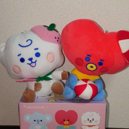 30↑
BTS大好き!!その中でも、ジンくん大好き❤️テテとユンギも大好きで、テテジン、SINをこよなく愛してます🎶
交換ツイ多め❣️共同購入少々❣️
2025年全員が揃うその日まで、待ち続けます✨