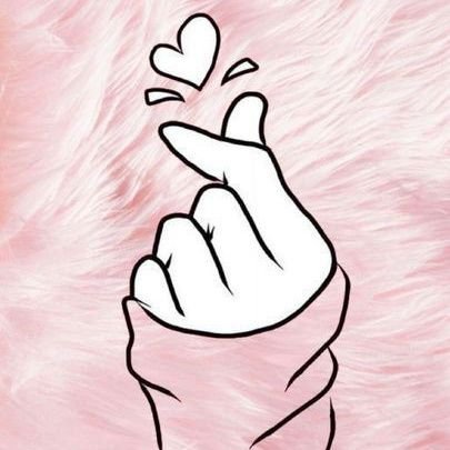 Just a girl who loves kpop🦋❤️ don't compare yourself to others- min Yoongi ✨💜 Love all kpop bands 🥂✨ seeing Stray Kids 2023🥰🤍