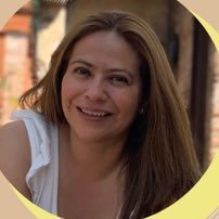 Comunicadora, editora y periodista. Leo, observo y escribo. Conversadora, amante del café. Chiva hermana.