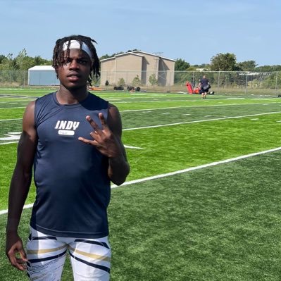 6’0 / 170 lbs wide receiver @DreamU_IndyFB 4.39(40)  email: itskotaslime@icloud.com