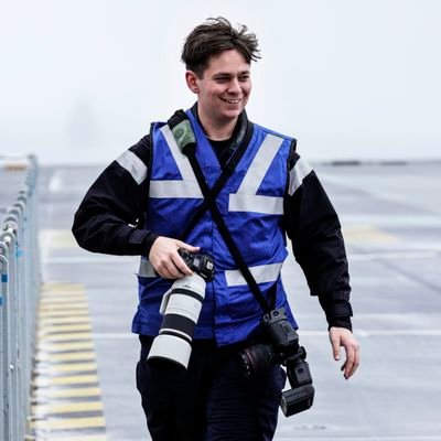 Royal Navy Sailor⚓ Professional Photographer📸
Insta 📸 @billspurrphot