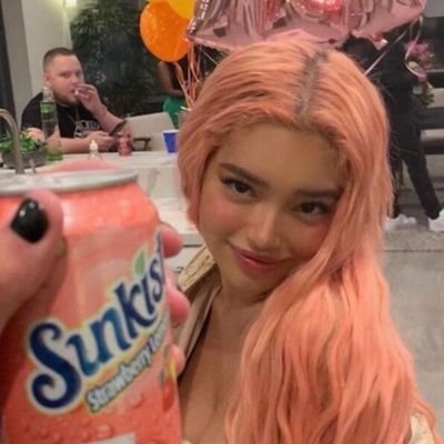 Elizabe95714991's profile picture. 