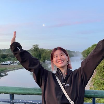 PhD student @OxICFM in the @vincentgroupox, focussing on greener chemo- biocatalytic synthesis 🌱 (she/they)