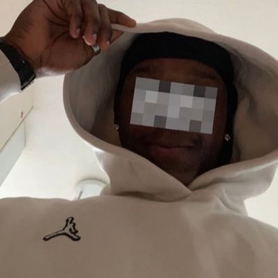 yan_0129's profile picture. either increase sacrifice, or reduce desire