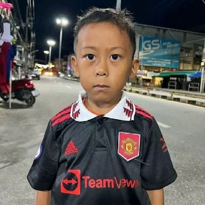 hangbrima's profile picture. santai aja, sudah terlalu banyak yang serius.