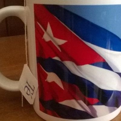 100 % Cubano. Abogado defensor del derecho supremo de de nuestra isla de pensar en los humildes. Convencido de que la solidaridad humana es mas que una utopía.