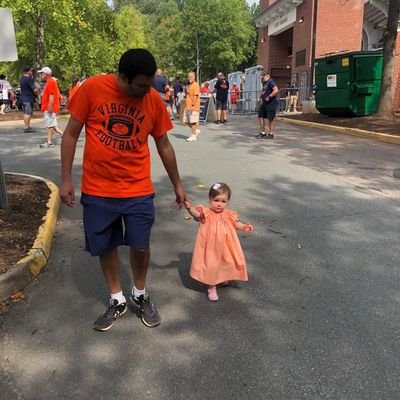 Husband. Father. @CvilleTomSox Media & Promo Boss. UVA diehard. Sucker for all-things 90s. Non-Conformist. #GoHoos 1-15-41 Forever #AmYisraelChai.