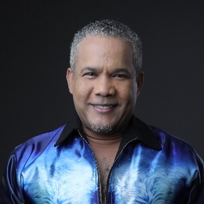 Senador de la Republica Dominicana por la provincia Monseñor Nouel. Cantante por un Regalo de Dios y Orgulloso de ser Dominicano.!!!