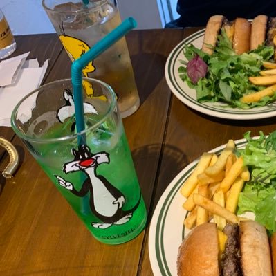27の代 人を信用しない。裏切られることしかございません。 なぜなんや。